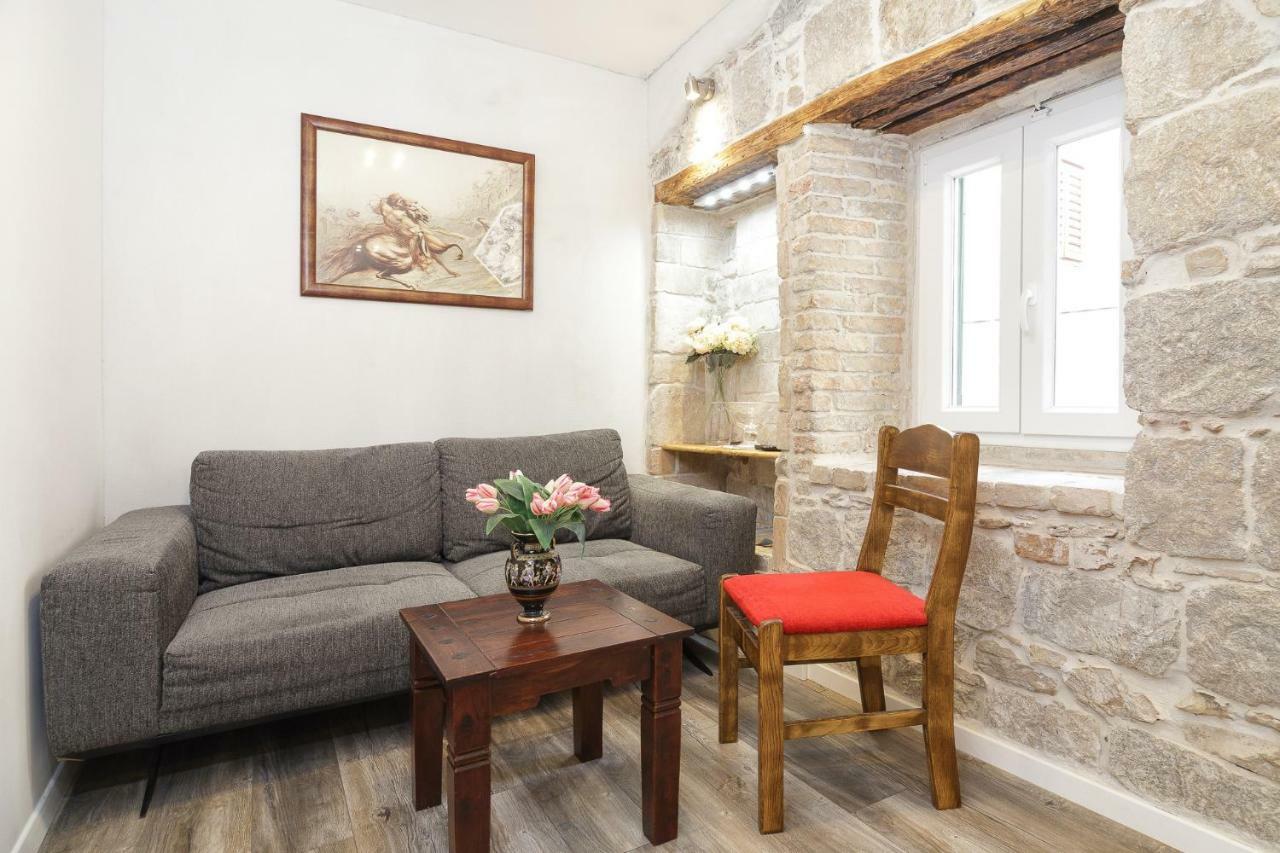 Stone Apartman Varos سبليت المظهر الخارجي الصورة