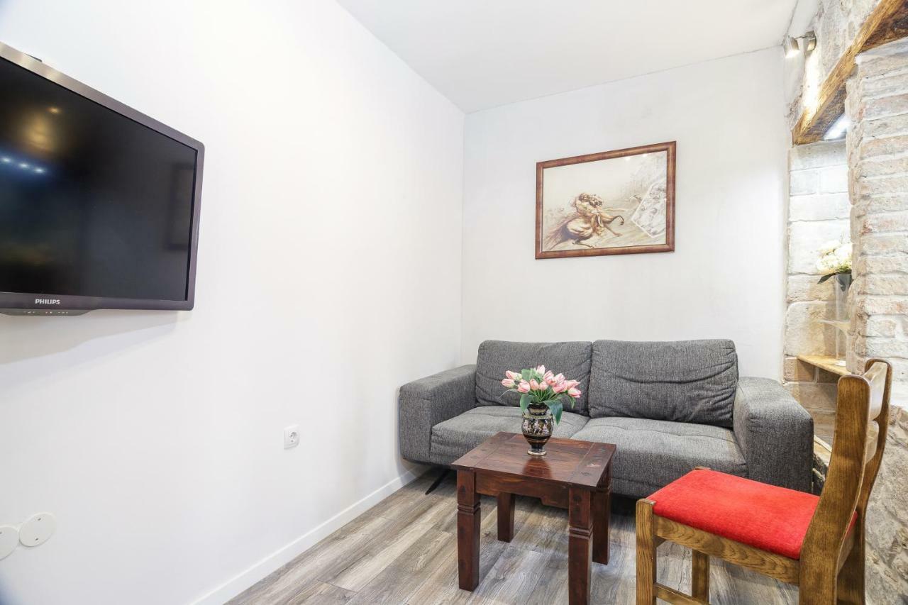 Stone Apartman Varos سبليت المظهر الخارجي الصورة