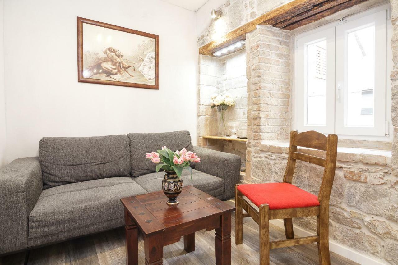 Stone Apartman Varos سبليت المظهر الخارجي الصورة