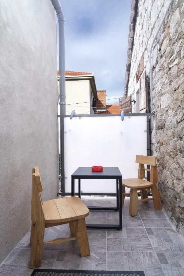 Stone Apartman Varos سبليت المظهر الخارجي الصورة
